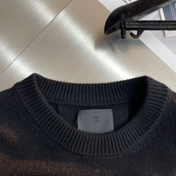 Givenchy - Мужская кофта свитер TJ_2001GI1