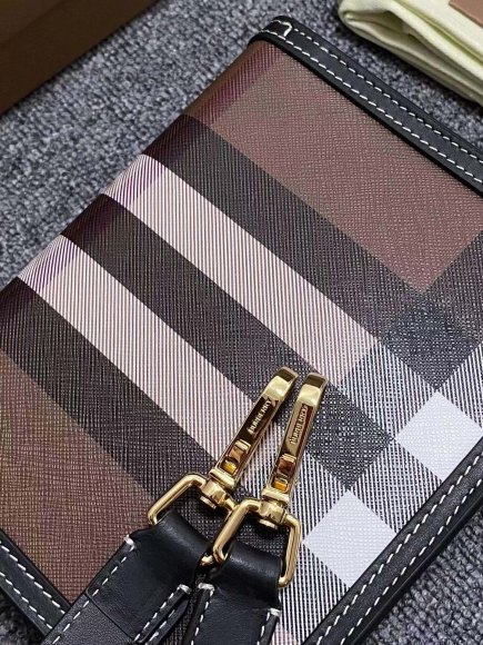 Burberry Elizabeth Сумка мессенджер BU1_0610BU2