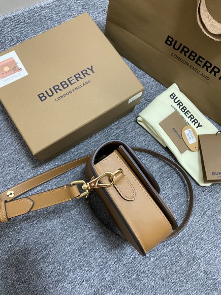 Burberry Elizabeth Сумка мессенджер BU1_0610BU2
