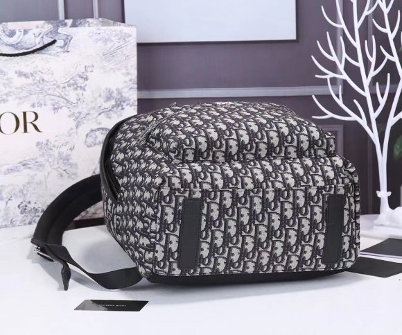 Dior Мужская сумка- рюкзак CN_0302DI1 Dior Мужская сумка- рюкзак CN_0302DI1