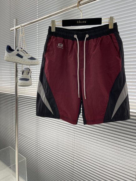 Balenciaga - Мужские шорты TJ_2205BA4 Balenciaga - Мужские шорты TJ_2205BA4