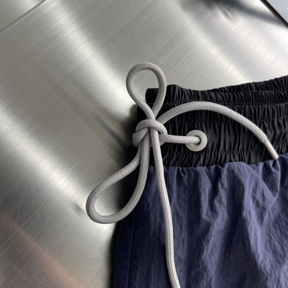 Balenciaga - Мужские шорты TJ_2205BA4 Balenciaga - Мужские шорты TJ_2205BA4