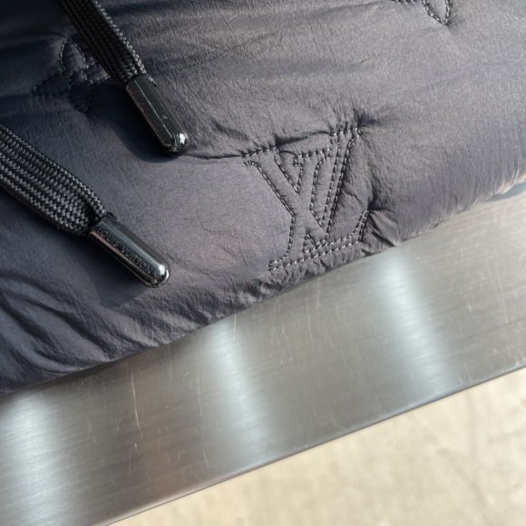 Louis Vuitton - Мужская куртка пуховик TJ_1610LV6