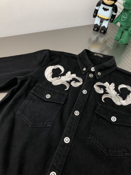 Versace - Мужская джинсовая рубашка куртка DZ_0205VE1 Versace - Мужская джинсовая рубашка куртка DZ_0205VE1