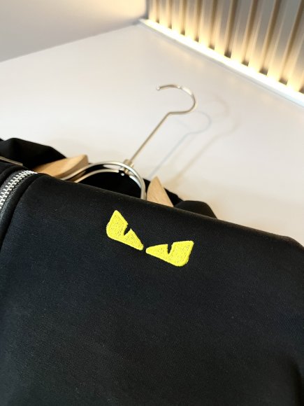 Fendi - Мужской утепленный спортивный костюм DF_0411FE1