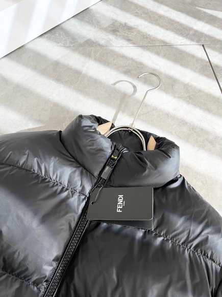 Fendi - Мужская куртка пуховик DF_0411FE2