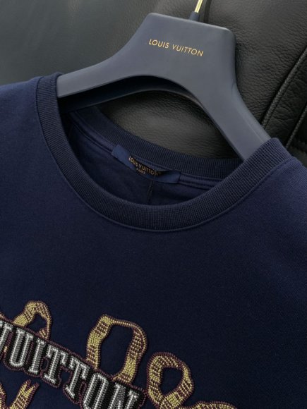 Louis Vuitton - Мужская кофта свитшот TI_1811LV1 Louis Vuitton - Мужская кофта свитшот TI_1811LV1