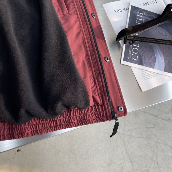 Balenciaga - Мужская демисезонная куртка TJ_2310BA4 Balenciaga - Мужская демисезонная куртка TJ_2310BA4