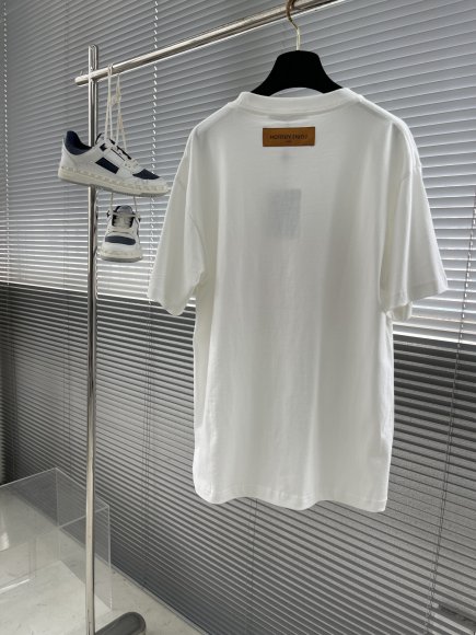 Louis Vuitton - Мужская футболка майка TJ_1906LV10