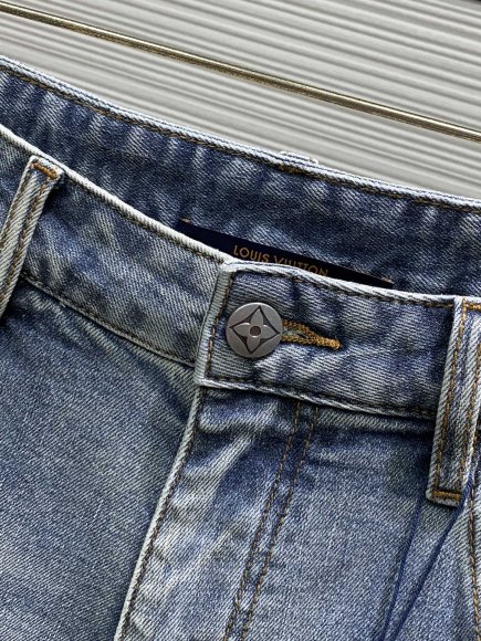 Louis Vuitton - Мужские джинсовые шорты TI_0407LV2