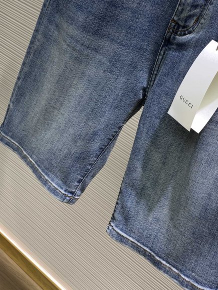 Gucci - Мужские джинсовые шорты TI_0407GU4 Gucci - Мужские джинсовые шорты TI_0407GU4