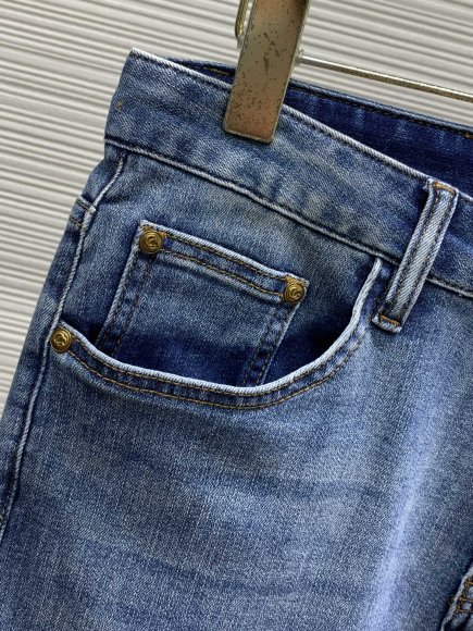 Gucci - Мужские джинсовые шорты TI_0407GU4 Gucci - Мужские джинсовые шорты TI_0407GU4