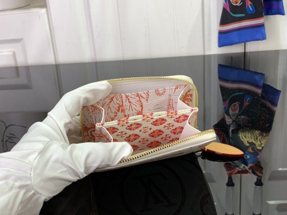 Louis Vuitton Zippy - Кошелёк для монет LG_2108LV3 Louis Vuitton Zippy - Кошелёк для монет LG_2108LV3