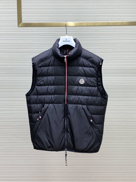 Moncler - Мужской жилет пуховик TI_2211MO10