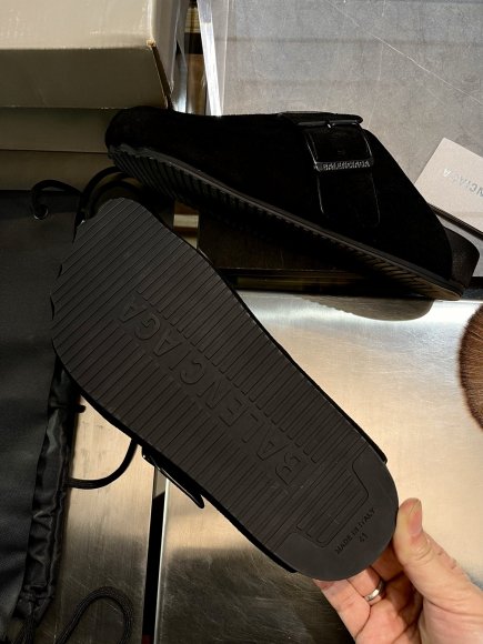 Balenciaga Sunday - Мужские шлепанцы мюли RU_2603BA1 Balenciaga Sunday - Мужские шлепанцы мюли RU_2603BA1