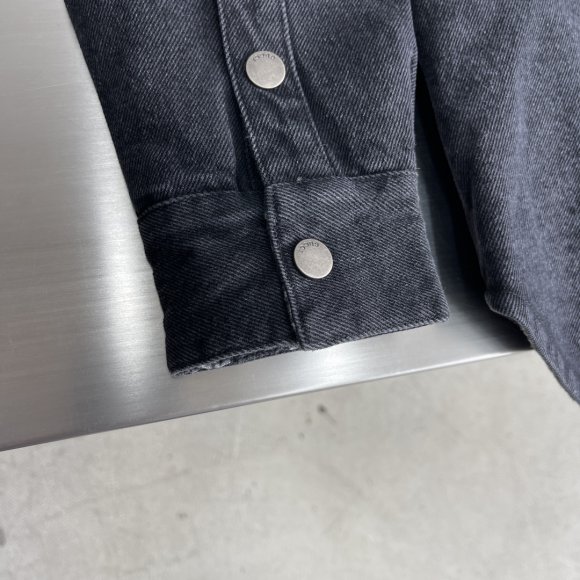 Gucci - Мужская двусторонняя шерстяная джинсовая рубашка куртка TJ_3010GU1 Gucci - Мужская двусторонняя шерстяная джинсовая рубашка куртка TJ_3010GU1