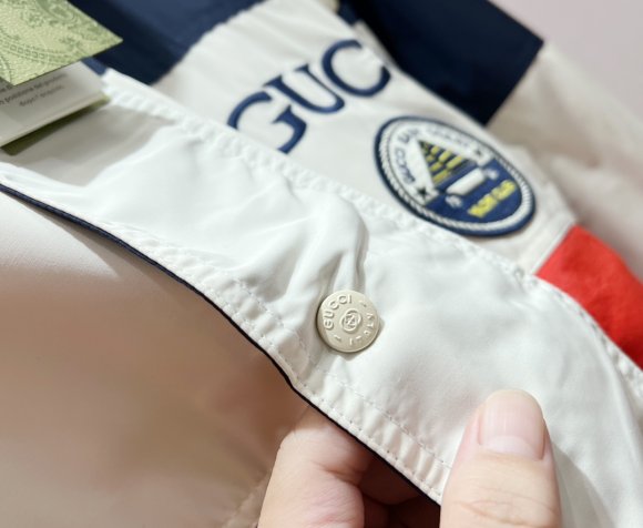 Gucci - Мужская куртка KO_0909GU1