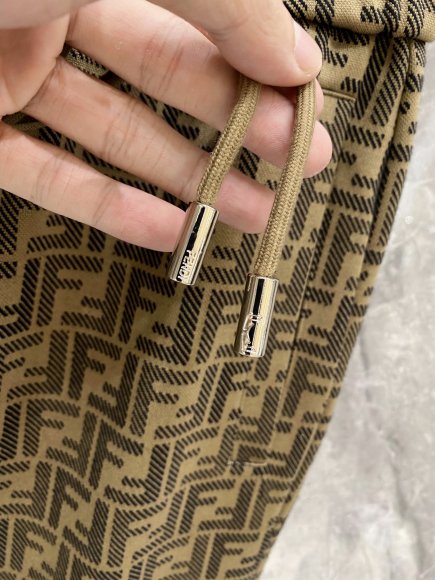 Fendi - Мужской спортивный костюм DF_2608FE7 Fendi - Мужской спортивный костюм DF_2608FE7